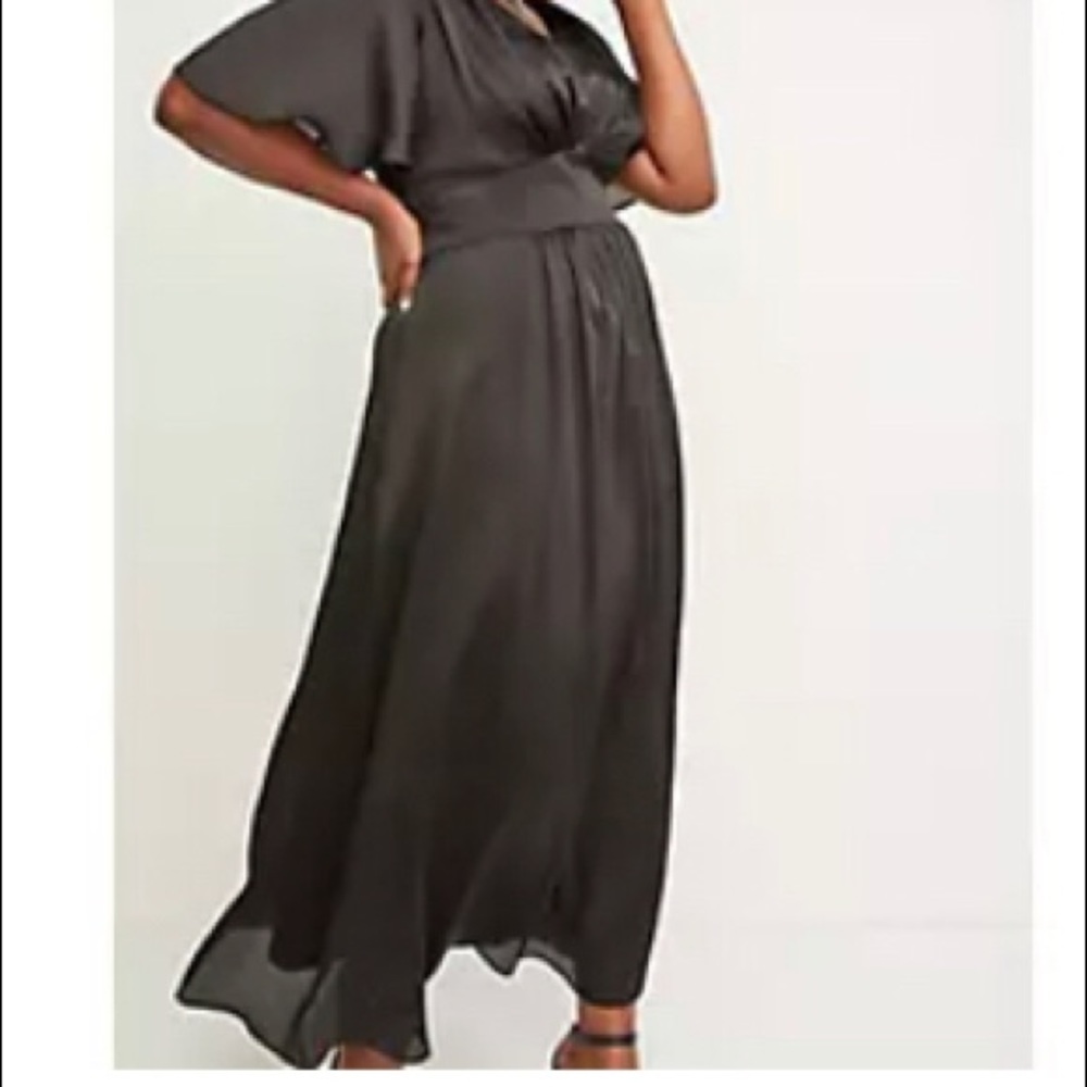 Black short sleeved dress